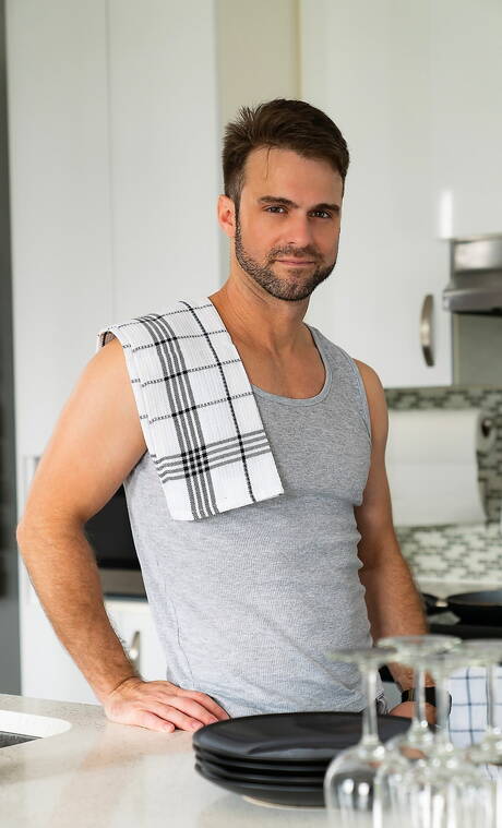 Masqulin: Superstud Benjamin King and canadian muscular Gabriel Clark fuck ass after sucking cock in kitchen