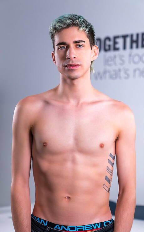 少年ジェイク・ノベロと若いライアン・ジェイコブスの熱いアナルセックス