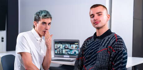 少年ジェイク・ノベロと若いライアン・ジェイコブスの熱いアナルセックス