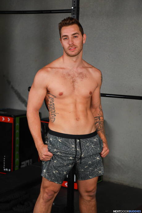 Next Door Studios: Famous americans, muscular Carter Woods and bodybuilder Kyle Fletcher have a hot sex