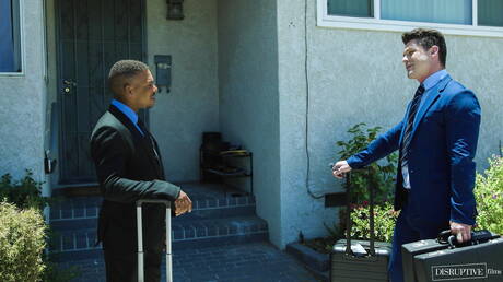 Knappe Amerikaanse jongens, gespierde Adrian Hart en hengst Devin Franco in hete interraciale anale seks in de keuken