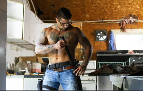 Der muskulöse Kanadier Ryan Bones und der harte Kanadier Shane Jackson bohren einen Arsch