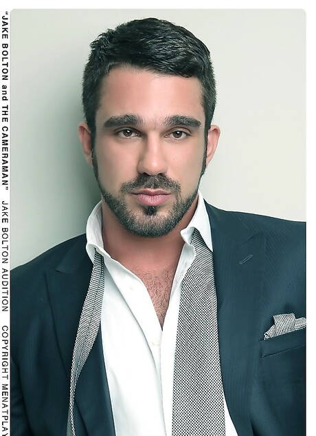 El semental Jake Bolton muestra un cuerpo perfecto