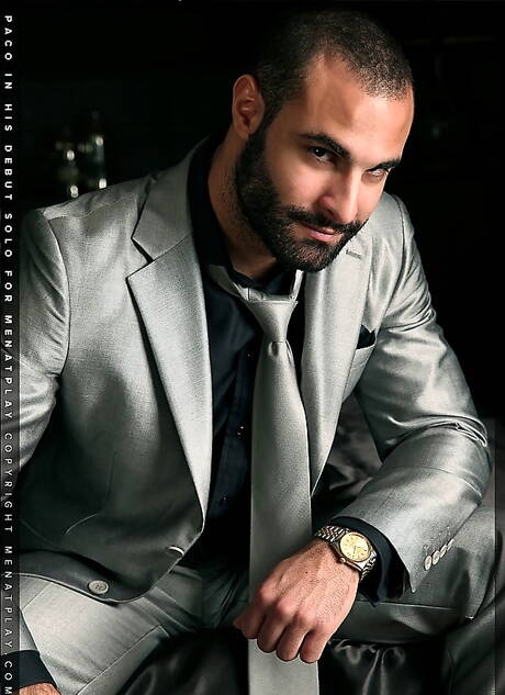 Muscular Paco jerk off