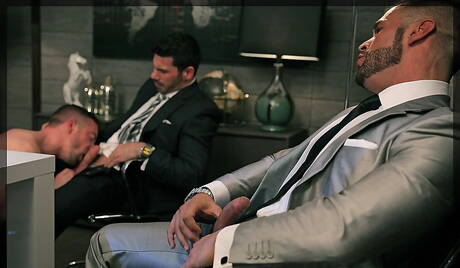 Schaamteloze jongens Billy Santoro, Denis Vega en Scott Hunter in een hete trio kontneuken