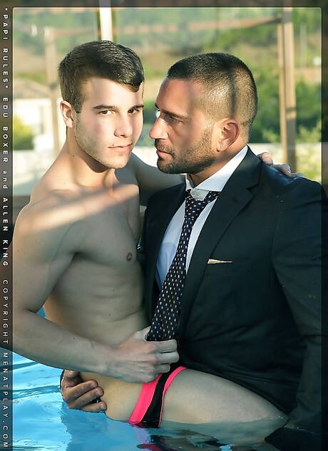 Men At Play: Spanish stud Allen King and beefcake Edu Boxer fuck after blowjob at pool