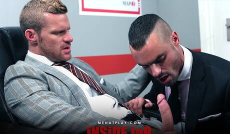 英國肌肉男Issac Jones和美國帥哥Landon Conrad的激情同性戀行為