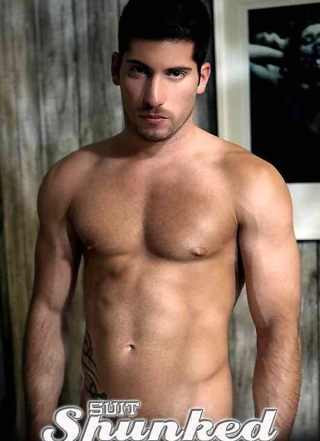 American tough guy Johnny Hazzard and cypriot well-built Leo Domenico have a hot couple sex