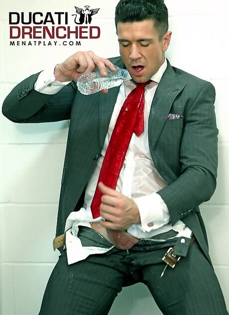 American strongman Trenton Ducati having a pleasure