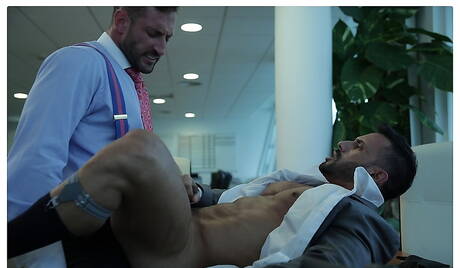 性感男孩 Caleb Roca 和性感夥伴 Flex 鑽屁股