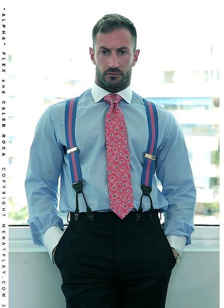 Men At Play: Seksowny chłopak Caleb Roca i seksowny kumpel Flex wiercą tyłek