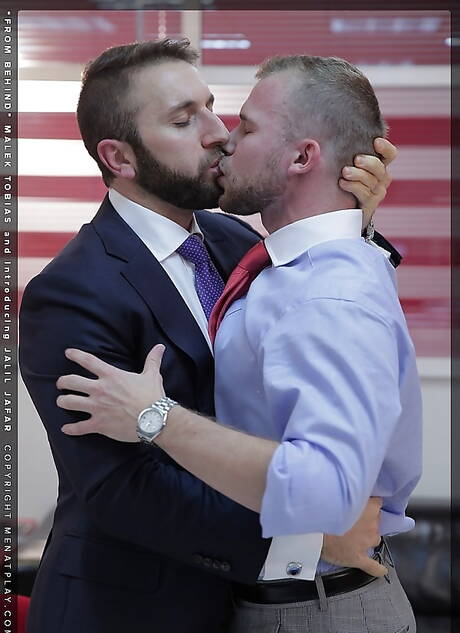 Men At Play: 帥哥 Jalil Jafar 和帥哥 Malek Tobias 進行肛交