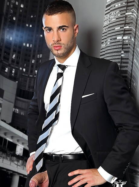 French tough guy Will Helm playing with cock