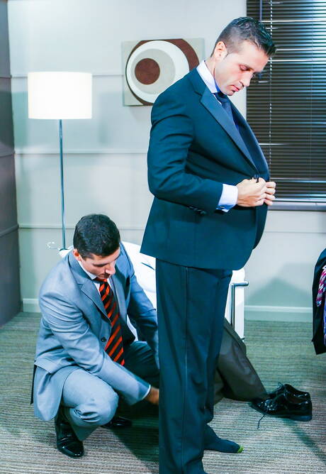 bonitão Hugo Martin e o bonitão eslovaco Jay Roberts transam depois de chupar o pau