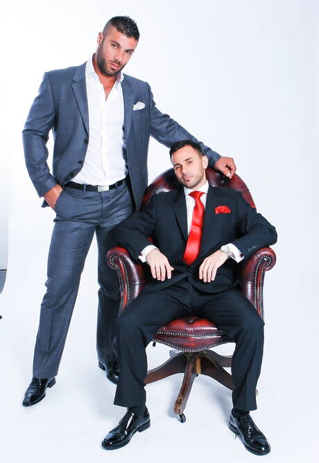 Der italienische Bulle Alex Marte und der amerikanische Otter Conner Habib haben heißen Sex