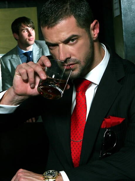 Gays maduros e sérios Alex Parry, Carlos Caballero, Patrik lambendo bundas e chupando paus grandes