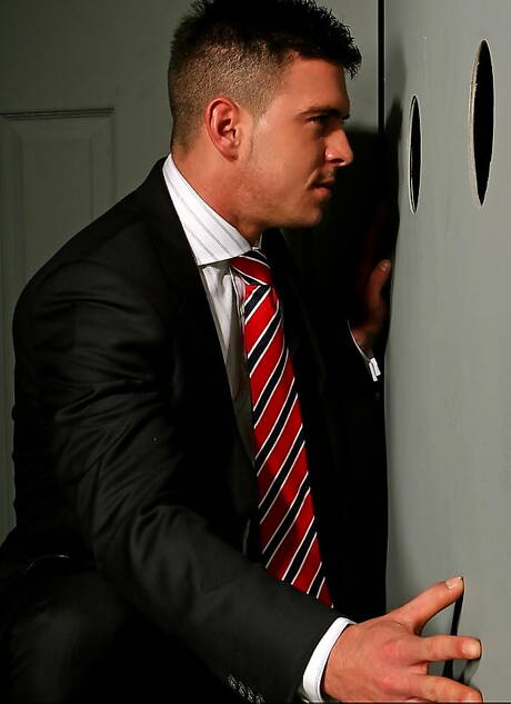 Nasty boys Alec Hills, Justin King and Paddy Obrian in hot threesome ass bang