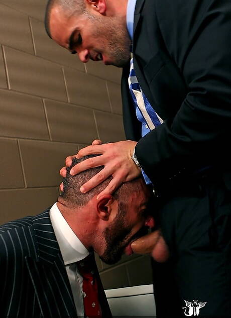 Der amerikanische Kraftprotz Damien Crosse und Samson Stone haben guten Sex