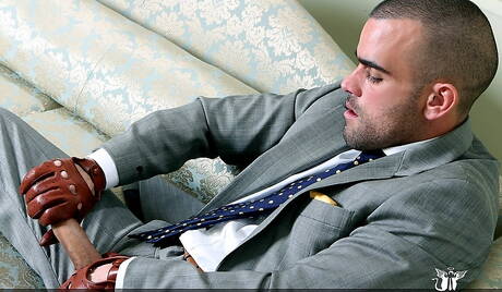 American husky guy Damien Crosse having a pleasure