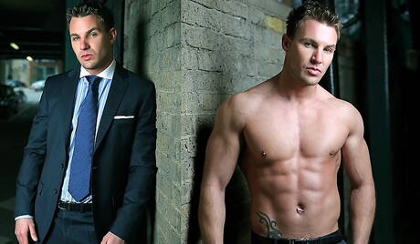 Hunky guy Bailey Morgan shows a perfect body