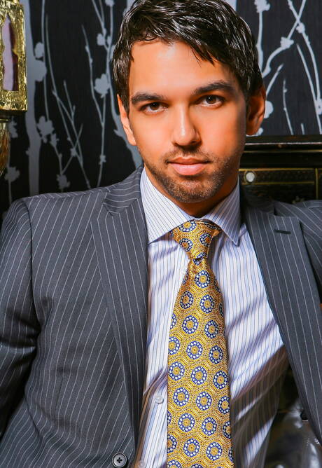 拉丁裔帥哥 Lucky Daniels 展現完美身材