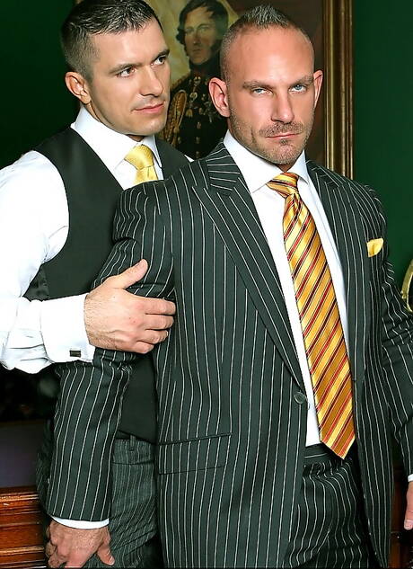 Sterke man Rob Nelson en de Amerikaanse homoseksuele beer Samuel Colt maken een liefdesrelatie