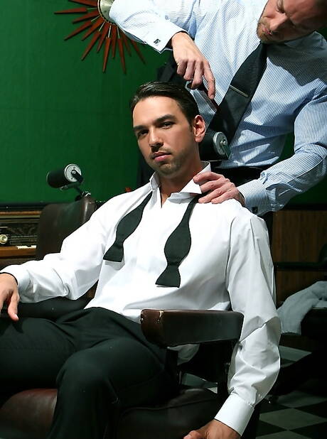 Latynoski, muskularny Lucky Daniels i umięśniony Nathan Price ruchają się w dupę po ssaniu