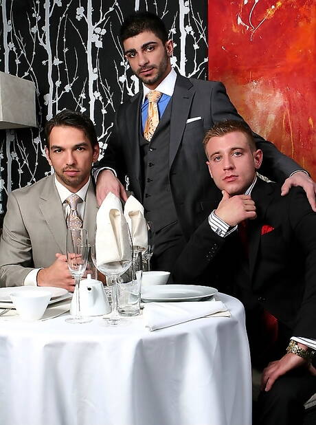 Geile jongens Jed James, Lucky Daniels en Rio Silver hebben een goede trio-seks