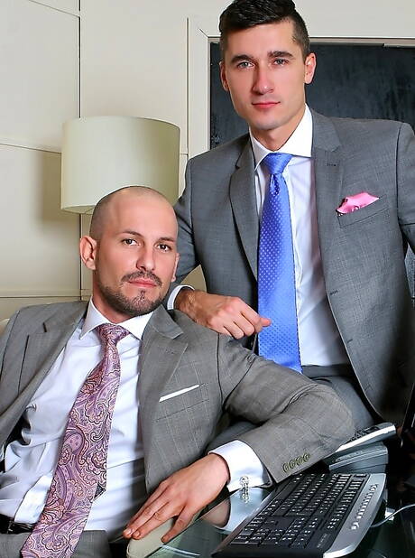 Slovak beefy Jay Roberts and  Max Duran in cock sucking scene