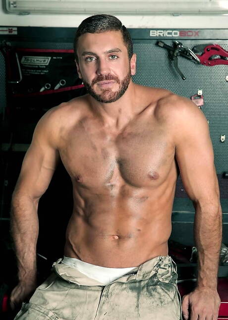 Men At Play: Latino bull Emir Boscatto and  Sergyo make a love