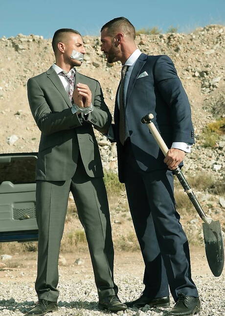 Spanish bear Denis Vega and spanish beefy Klein Kerr in hot anal sex outdoor