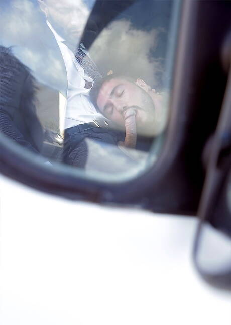 Flex e o touro italiano Marco Rubi em uma foda anal gostosa ao ar livre