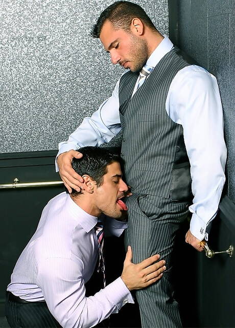 Argentinian muscular Daniel Marvin and latin beefy Pedro Andreas fuck ass after sucking dick