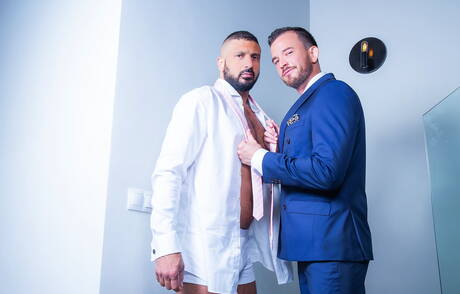 Der attraktive Franky Fox und der starke Mann Marco Napoli haben heißen Sex