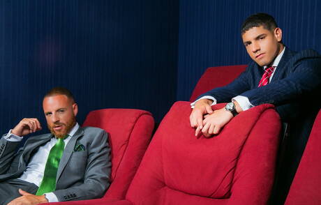 Der attraktive Bastian Karim und der Muskelprotz Leo Rosso haben Analsex