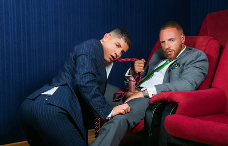 Der attraktive Bastian Karim und der Muskelprotz Leo Rosso haben Analsex