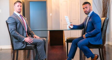 Der heiße Kumpel Mateo Zagal und der sexy Typ Skyy Knox haben guten Analsex