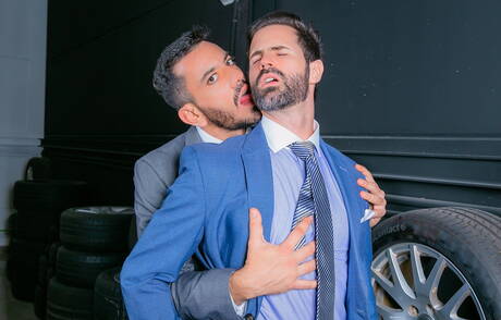 Der gut gebaute Dani Robles und der starke Mann Joe Gillis haben heißen Paarsex