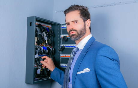 Der gut gebaute Dani Robles und der starke Mann Joe Gillis haben heißen Paarsex