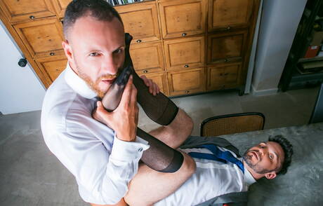 Well-built Kike Gil and hunk Leo Rosso fuck ass after sucking dick