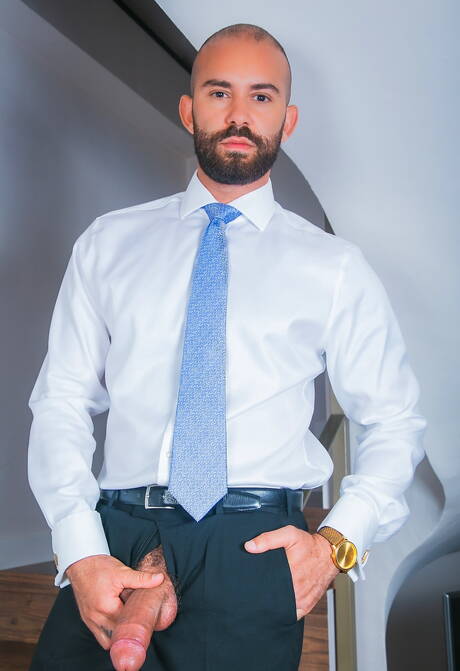 Men At Play: Superstud Andy Star and strongman Bruno Max have a good sex