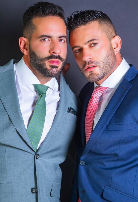 巴西硬漢安迪·斯塔爾和肌肉男馬西莫·阿拉德的火熱同性戀場景