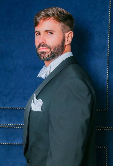 ダニ・ロブレス、ディエゴ・レイエス、マヌエル・スカイの淫乱な少年たちが、お風呂で熱い3Pアナルファックアクションを繰り広げる