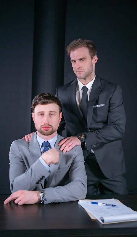 Der englische Otter Drew Dixon und der kanadische Schönling Gabriel Clark haben heißen Paarsex