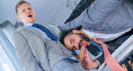 加拿大帥哥Ethan Chase和法國熟女Teddy Torres激情激情做愛