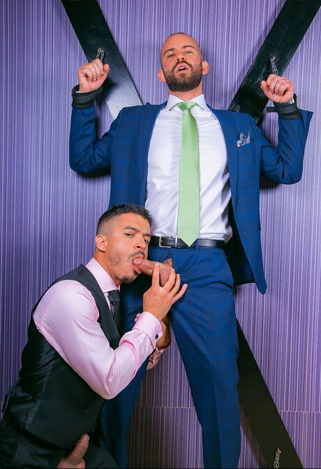 Tough guy Bruno Max and muscular Jonathan Miranda have a hot sex