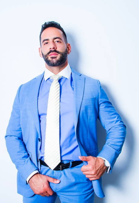 Der heiße spanische Bär Dani Robles und der Muskelprotz Massimo Arad haben guten Analsex