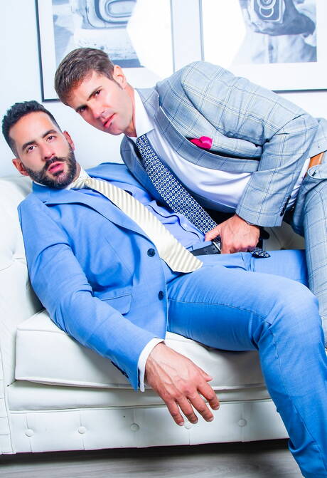 Der heiße spanische Bär Dani Robles und der Muskelprotz Massimo Arad haben guten Analsex