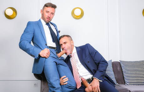 Die harten Kerle Manuel Skye und Marcos Oliveira aus Kanada ficken in den Arsch, nachdem sie Schwänze gelutscht haben