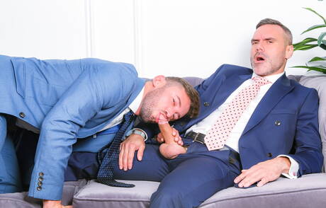 Die harten Kerle Manuel Skye und Marcos Oliveira aus Kanada ficken in den Arsch, nachdem sie Schwänze gelutscht haben